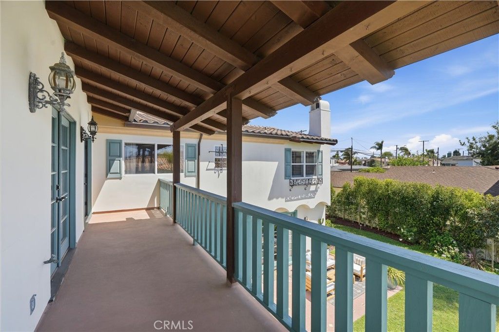 Image 27 of property listing at 1756 10th, Manhattan Beach, CA 90266