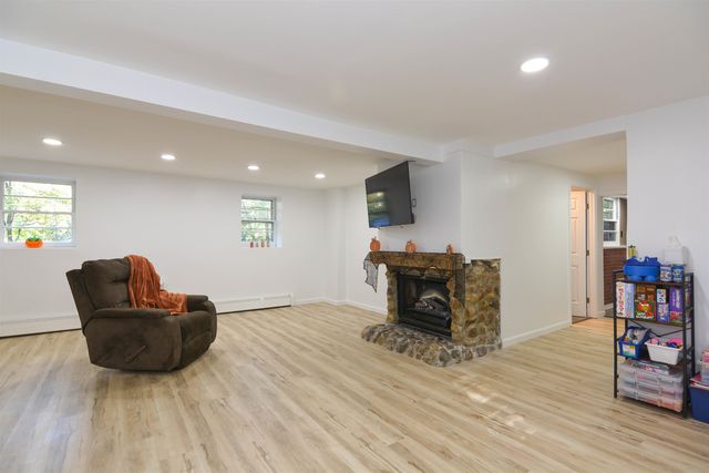 183 Chester Road, Derry, NH 03038