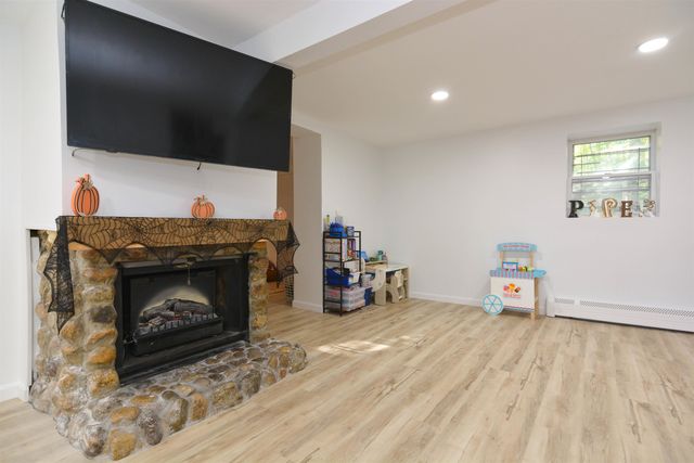 183 Chester Road, Derry, NH 03038