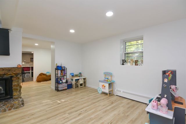 183 Chester Road, Derry, NH 03038