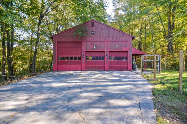 183 Chester Road, Derry, NH 03038