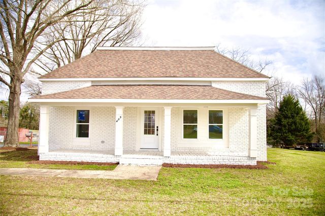 405 Aquadale Road, Albemarle, NC 28001