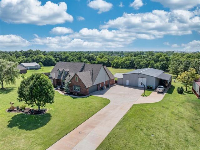 8277 Rockcliff Way, Piedmont, OK 73078