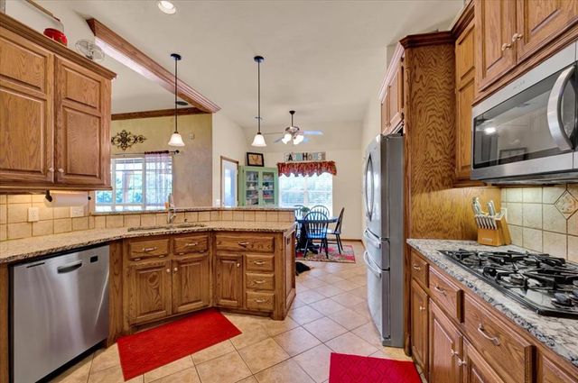8277 Rockcliff Way, Piedmont, OK 73078