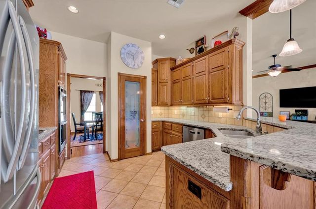 8277 Rockcliff Way, Piedmont, OK 73078