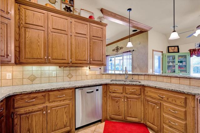 8277 Rockcliff Way, Piedmont, OK 73078
