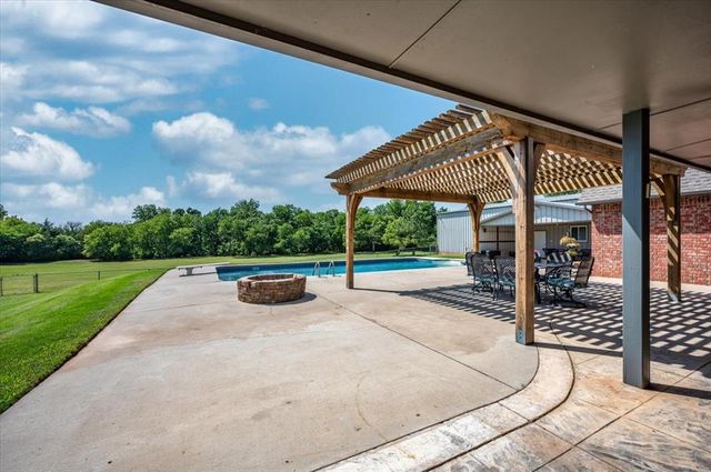 8277 Rockcliff Way, Piedmont, OK 73078