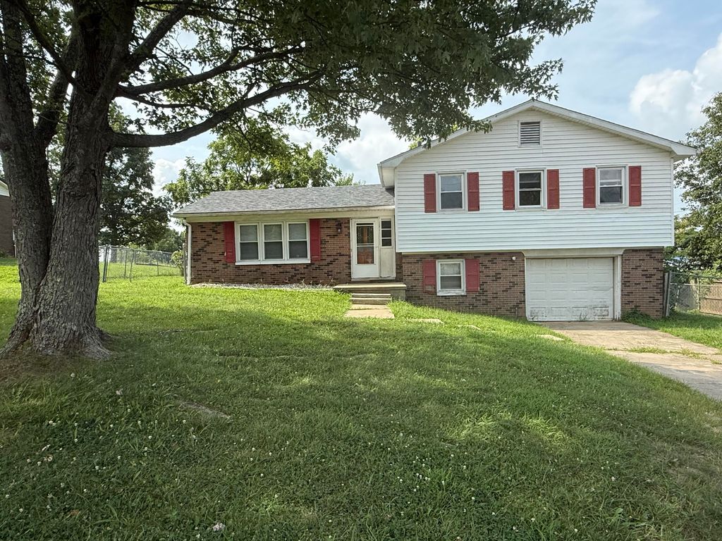 108 Hensley Heights, Harrodsburg, KY 40330