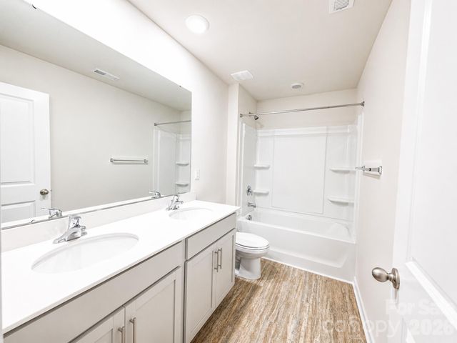 5048 Deisy May Lane, Matthews, NC 28105