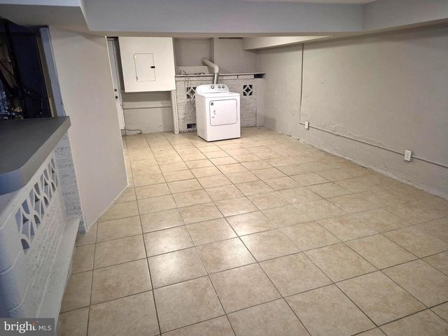 929 E 41ST ST, Baltimore, MD 21218