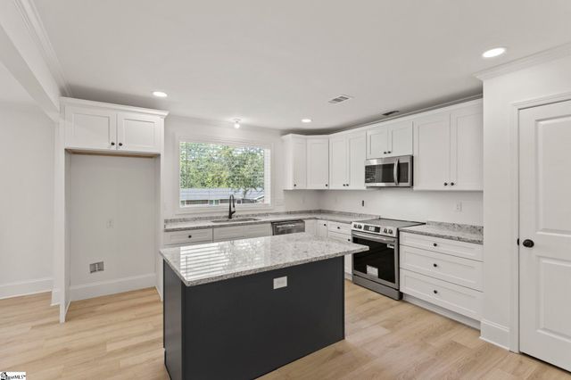 208 Lanford Street, Greer, SC 29659