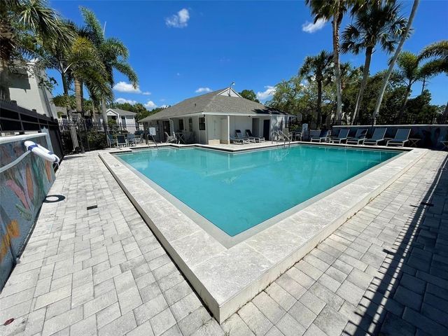 7506 STILLRIDGE DRIVE J, Tampa, FL 33615
