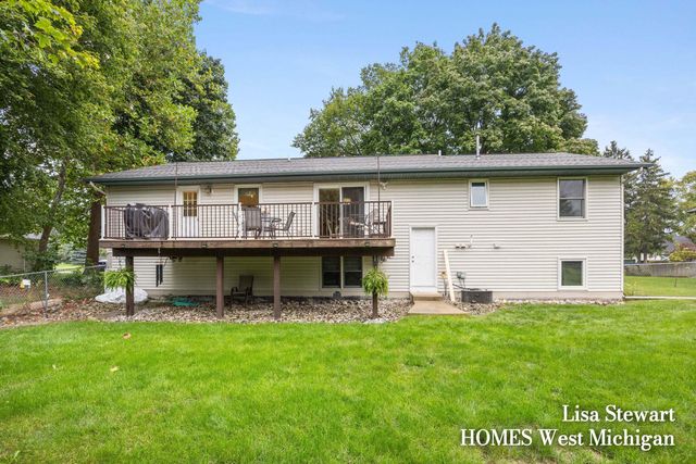 11025 56th Avenue, Allendale, MI 49401