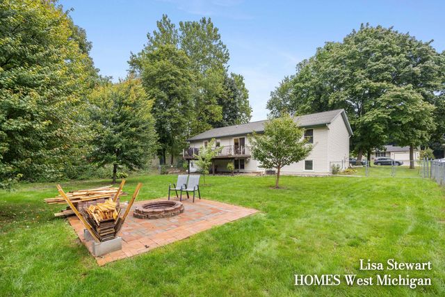 11025 56th Avenue, Allendale, MI 49401