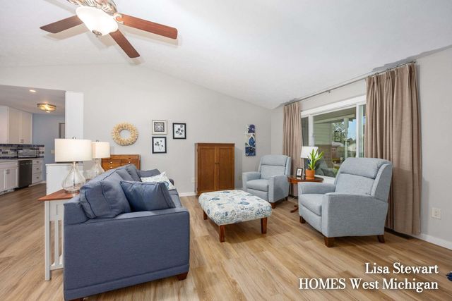11025 56th Avenue, Allendale, MI 49401