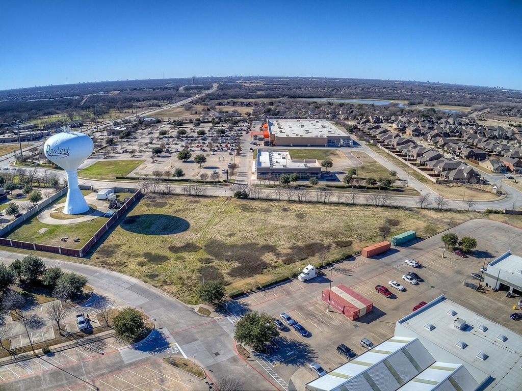 2501 Lakeview Parkway, Rowlett, TX 75088