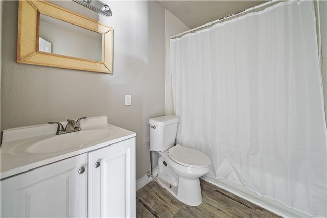 4525 Ramona Dr, Corpus Christi, TX 78416