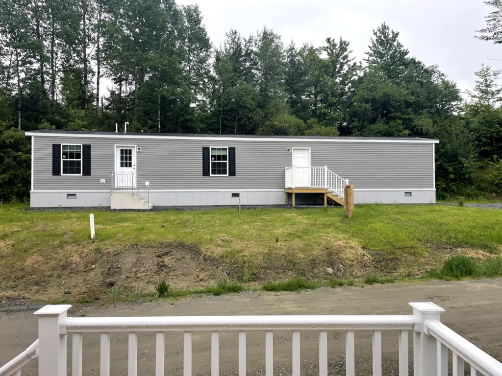 35 Overlook Lane, Coventry, VT 05855