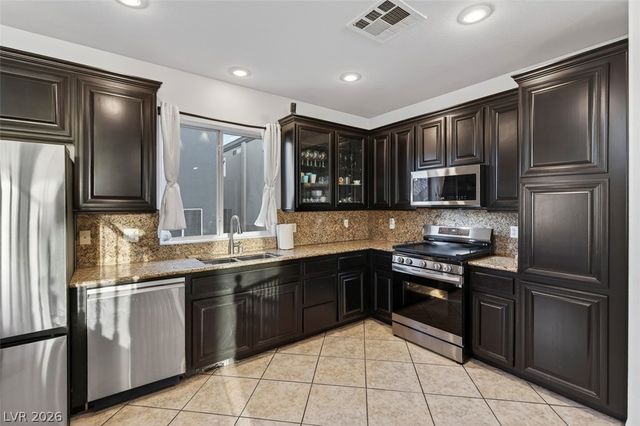 9504 Log Jam Street, Las Vegas, NV 89178