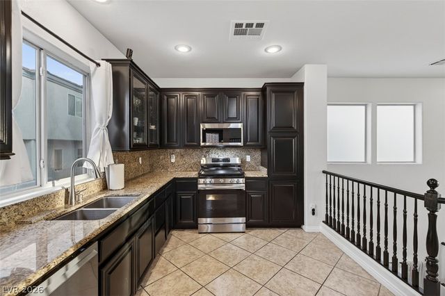 9504 Log Jam Street, Las Vegas, NV 89178