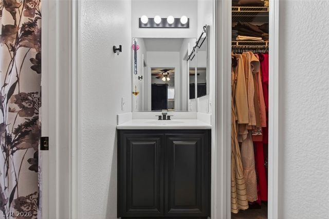 9504 Log Jam Street, Las Vegas, NV 89178