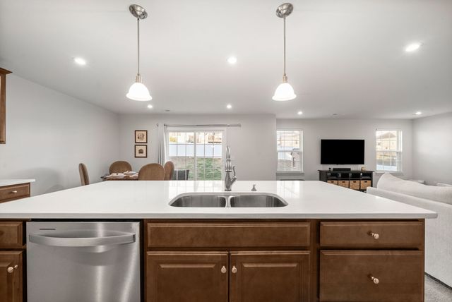 823 Dean Dr, Mount Juliet, TN 37122