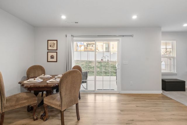 823 Dean Dr, Mount Juliet, TN 37122