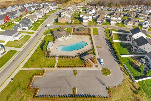 823 Dean Dr, Mount Juliet, TN 37122