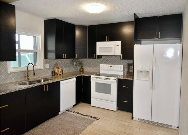 7925 MITCHELL RANCH ROAD, New Port Richey, FL 34655