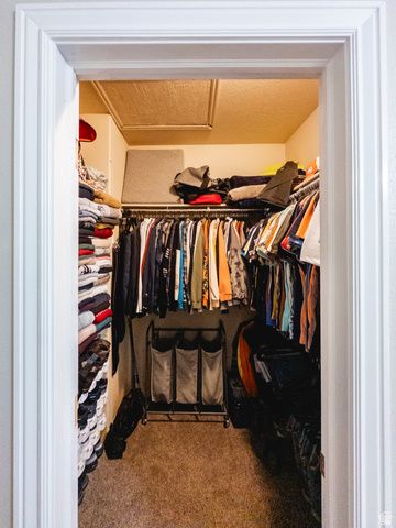 752 W CLUB OAKS DR, Sandy, UT 84070