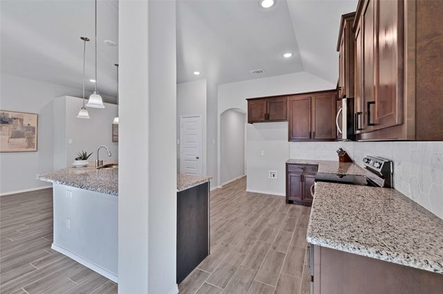 4501 Ridgehurst Lane, Fort Worth, TX 76036