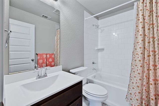 4501 Ridgehurst Lane, Fort Worth, TX 76036