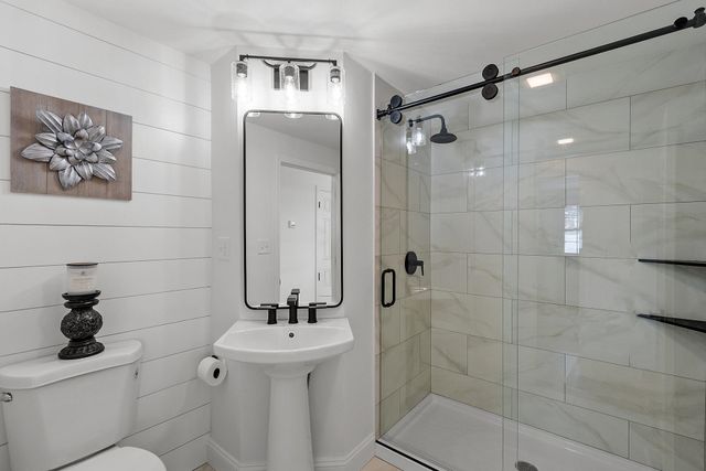 13 Centerville Drive, Salem, NH 03079