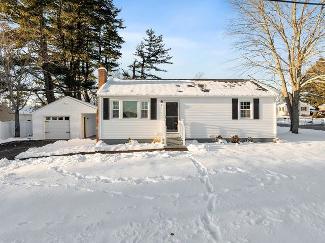 13 Centerville Drive, Salem, NH 03079