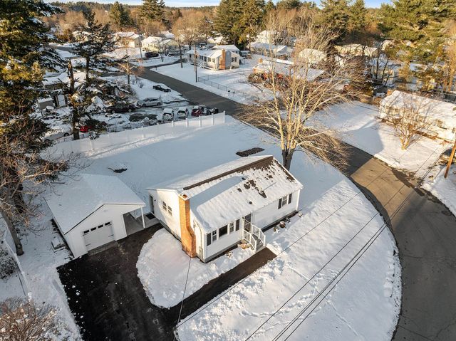 13 Centerville Drive, Salem, NH 03079