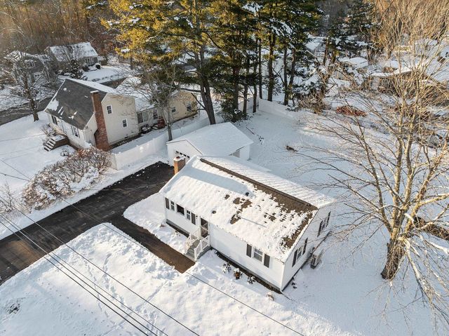 13 Centerville Drive, Salem, NH 03079