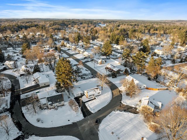 13 Centerville Drive, Salem, NH 03079