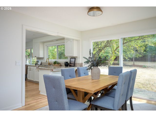 13810 Se HOLGATE Blvd, Portland, OR 97236