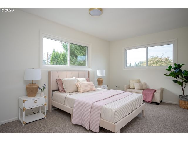 13810 Se HOLGATE Blvd, Portland, OR 97236