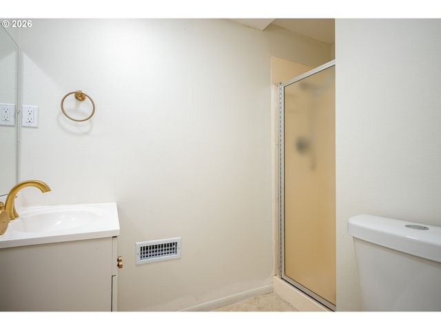 13810 Se HOLGATE Blvd, Portland, OR 97236
