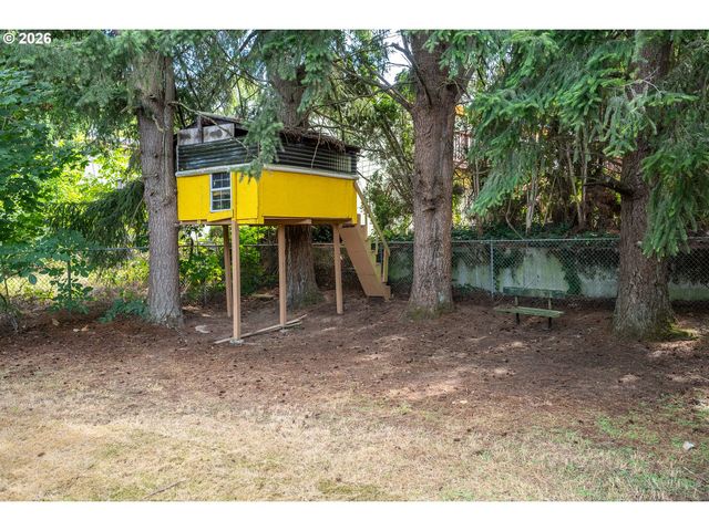 13810 Se HOLGATE Blvd, Portland, OR 97236