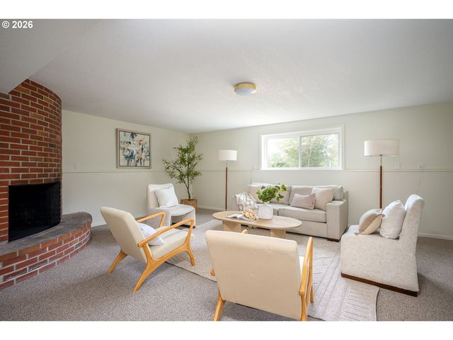 13810 Se HOLGATE Blvd, Portland, OR 97236