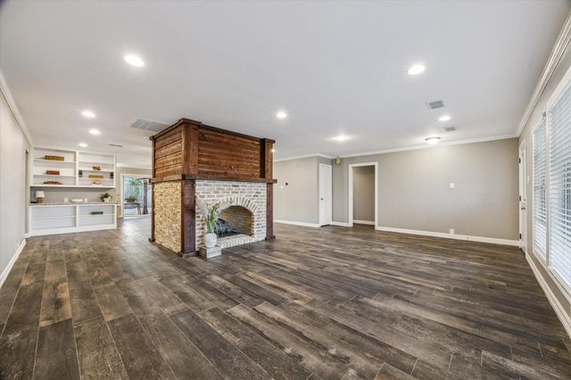 1205 Marine Drive, Galveston, TX 77550