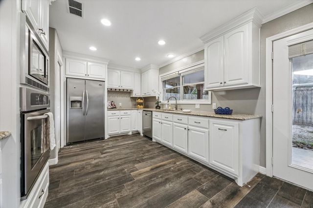 1205 Marine Drive, Galveston, TX 77550