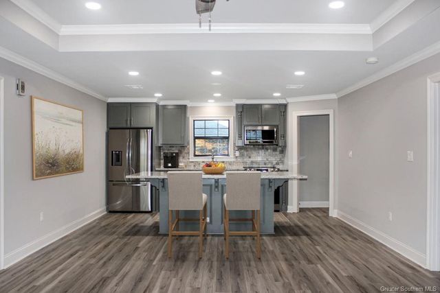 1086 E Tank Farm Road, Lake Charles, LA 70607