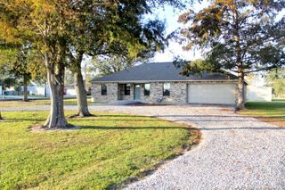 1086 E Tank Farm Road, Lake Charles, LA 70607