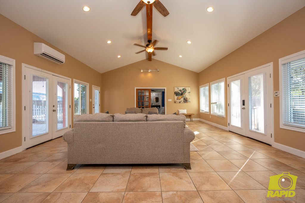 Image 23 of property listing at 2062 Country Club Estates Circle, San Angelo, TX 76904