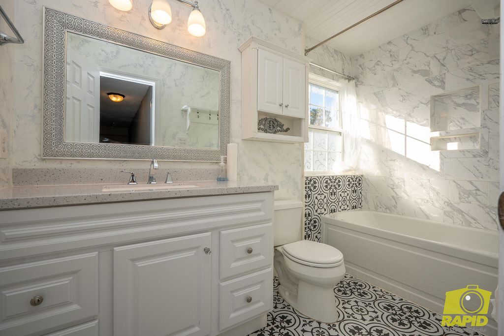 Image 42 of property listing at 2062 Country Club Estates Circle, San Angelo, TX 76904