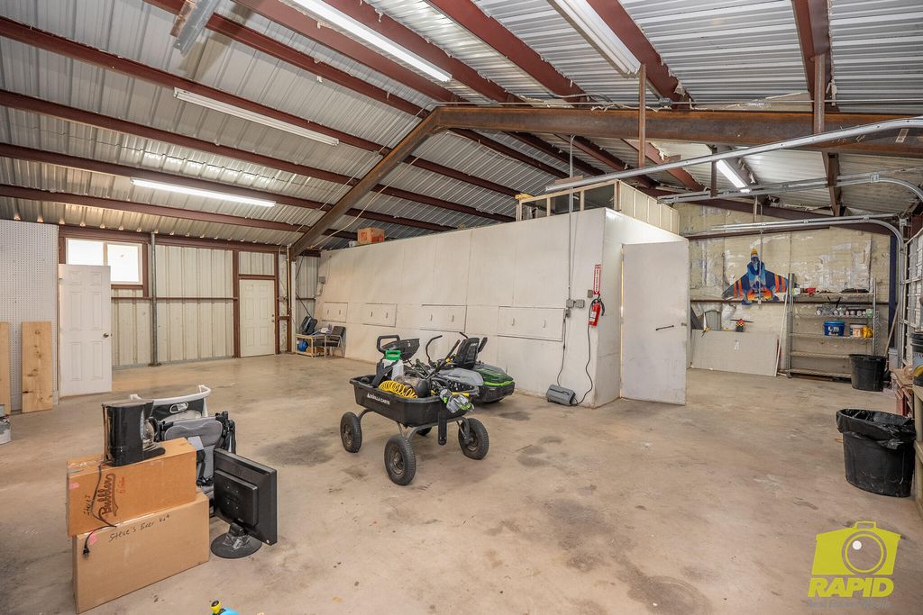 Image 54 of property listing at 2062 Country Club Estates Circle, San Angelo, TX 76904