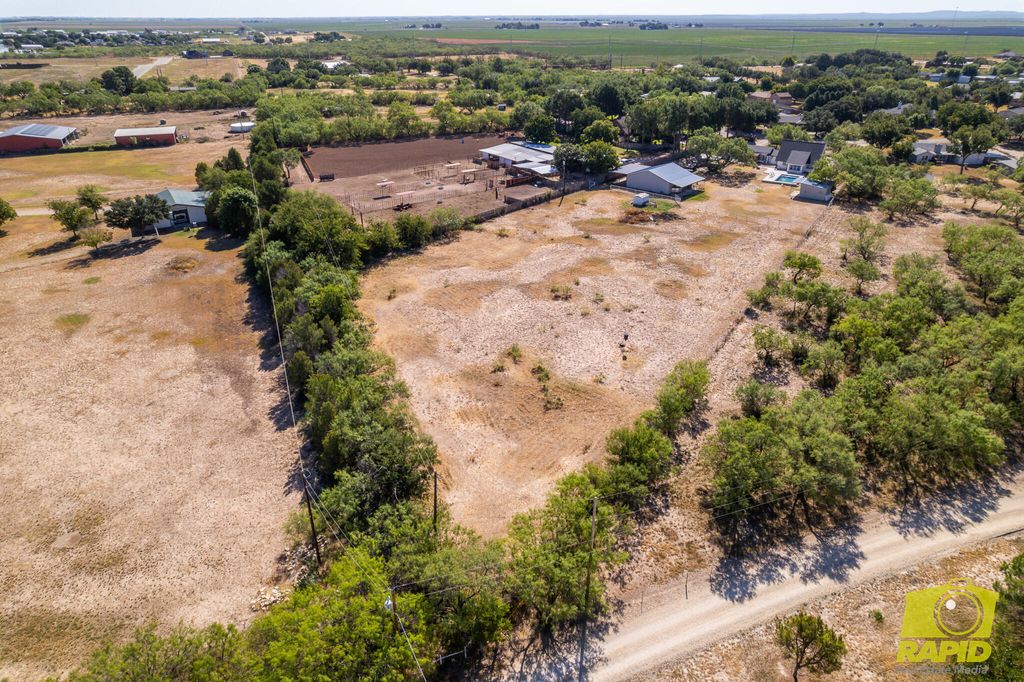 Image 69 of property listing at 2062 Country Club Estates Circle, San Angelo, TX 76904